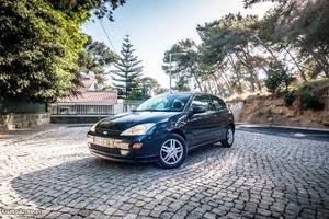 Ford Focus 1.8Tddi Van Troco Dezembro/01 - à venda -