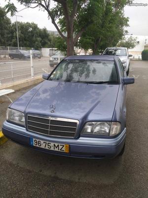 Mercedes-Benz C sedan Abril/94 - à venda - Ligeiros