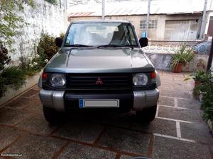 Mitsubishi Pajero 2.5 td intercooler Julho/93 - à venda -