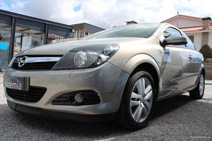 Opel Astra 1.3 GTC Janeiro/07 - à venda - Ligeiros