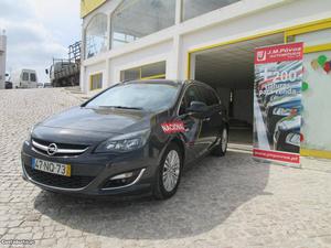 Opel Astra 1.7 CDTI 130CV COSMO Abril/13 - à venda -