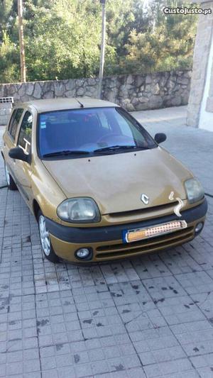Renault Clio 1.2 RT Junho/98 - à venda - Ligeiros