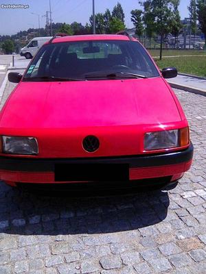 VW Passat 1.9 TD Março/92 - à venda - Ligeiros
