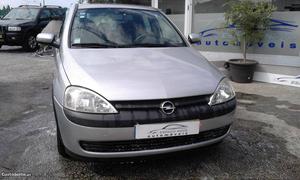 Opel Corsa 1.2 Fresc Maio/01 - à venda - Ligeiros