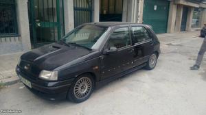 Renault Clio baccara Agosto/93 - à venda - Ligeiros