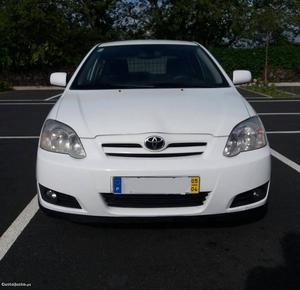 Toyota Corolla 2.0 D4D 116cv Abril/05 - à venda -