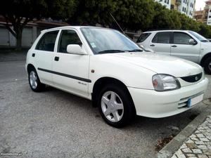 Daihatsu Charade 1.3i 16V Setembro/97 - à venda - Ligeiros