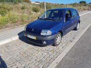 Renault Clio 1.2 dynamic Maio/00 - à venda - Ligeiros