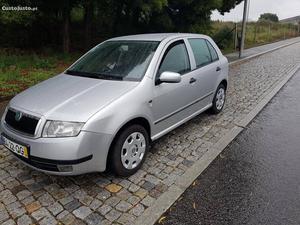 Skoda Fabia v impecavel Setembro/00 - à venda -