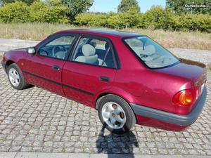 Toyota Corolla Corolla Março/98 - à venda - Ligeiros