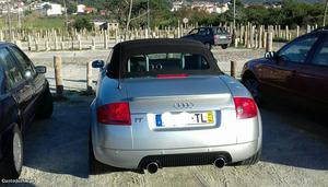 Audi TT 1.8 turbo 180cv Março/01 - à venda - Descapotável