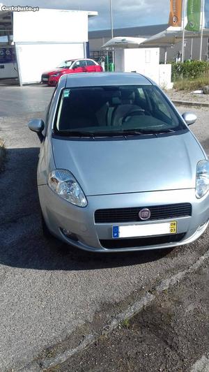 Fiat Grande Punto 1.2 Dynamic Março/08 - à venda -