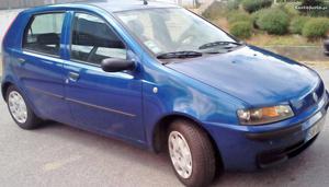 Fiat Punto ELX v Junho/02 - à venda - Ligeiros
