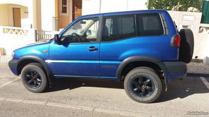 Nissan Terrano 2.7 Outubro/03 - à venda - Pick-up/