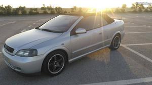 Opel Astra 1.6 bertone cabrio Agosto/02 - à venda -