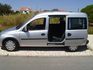Opel Combo Diesel - 5 Lugares Janeiro/07 - à venda -