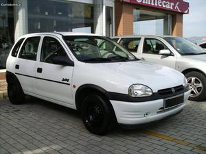 Opel Corsa 1.5 Turbo Diesel Outubro/96 - à venda - Ligeiros