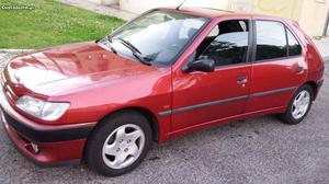 Peugeot 306 Xs esportiva Junho/96 - à venda - Ligeiros