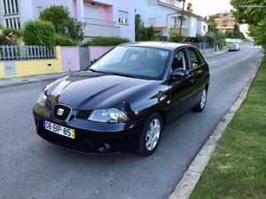 Seat Ibiza Reference V Maio/06 - à venda - Ligeiros