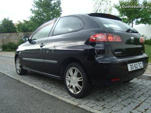 Seat Ibiza V Sport Fevereiro/02 - à venda - Ligeiros