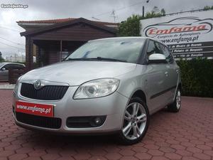 Skoda Fabia 1.4 TDI Junho/08 - à venda - Ligeiros