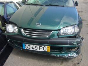 Toyota Avensis 2.0TD Maio/00 - à venda - Ligeiros