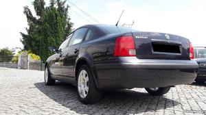 VW Passat TDI 115cv Nacional Outubro/99 - à venda -