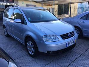 VW Touran 1.9 TDI NACIONAL 7L Maio/04 - à venda - Ligeiros