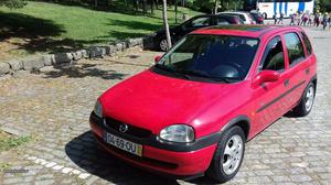 Opel Corsa v Janeiro/00 - à venda - Ligeiros