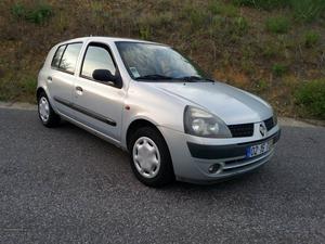 Renault Clio 1.2 autentic  Março/02 - à venda -