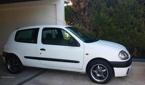 Renault Clio  Diesel Fevereiro/99 - à venda - Ligeiros