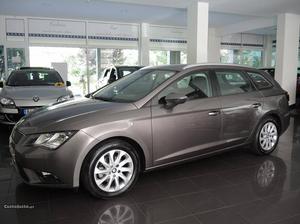 Seat Leon St 1.6 TDI Style Dezembro/15 - à venda - Ligeiros