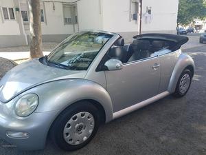 VW New Beetle v Fevereiro/04 - à venda -