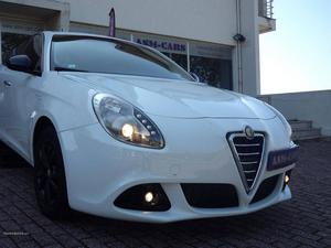 Alfa Romeo Giulietta 1.6 JTDM 105cv Março/11 - à venda -