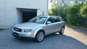 Audi A4 avant mcv Dezembro/01 - à venda - Ligeiros