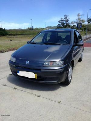 Fiat Punto 1.2 ELX Fevereiro/01 - à venda - Ligeiros