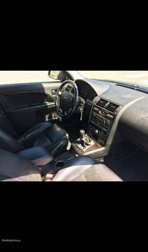 Ford Mondeo 2.0 TDCI Março/04 - à venda - Ligeiros