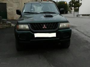 Mitsubishi Pajero Suport wagon Março/00 - à venda -