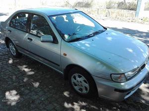 Nissan Almera 1.4 SLX Maio/99 - à venda - Ligeiros