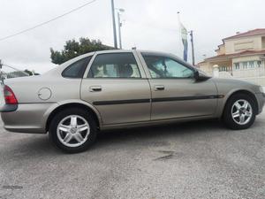 Opel Vectra 1.7 TD motor Isuso Abril/96 - à venda -