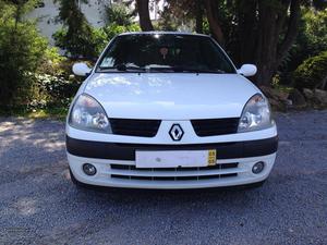 Renault Clio 1.5 Maio/05 - à venda - Comerciais / Van,