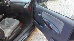 Citroën C2 1.4 HDI Abril/04 - à venda - Ligeiros