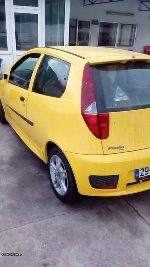 Fiat Punto 1,3 jtd hatchback Maio/04 - à venda - Ligeiros