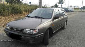 Nissan Sunny (BAVALFEN14SFA) Outubro/92 - à venda -