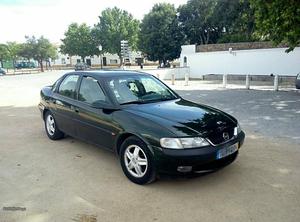 Opel Vectra 2.0 TDI Dezembro/98 - à venda - Ligeiros