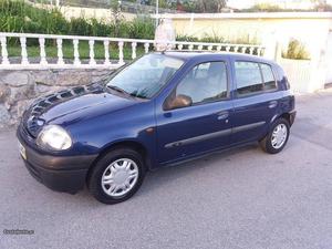 Renault Clio 1.2 cc Janeiro/99 - à venda - Ligeiros