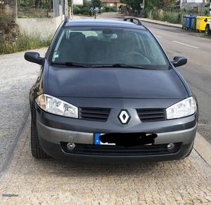 Renault Mégane 1.9 dci Junho/05 - à venda - Ligeiros