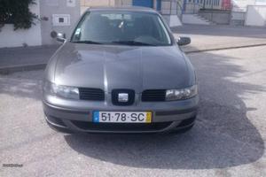 Seat Leon V Julho/01 - à venda - Ligeiros