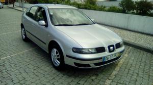 Seat Leon v Estimado Junho/00 - à venda - Ligeiros