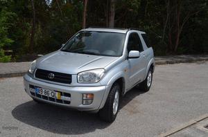 Toyota RAV4 2.0 VTI Outubro/00 - à venda - Pick-up/